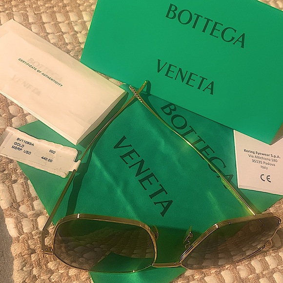 Bottega Veneta Bundle Sunglasses NEW With Tags with, box, brochures etc - Picture 14 of 15